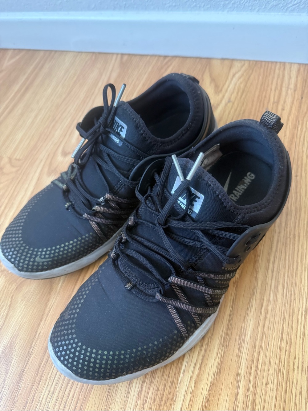 Nike Men's Black Athletic Training Sneakers